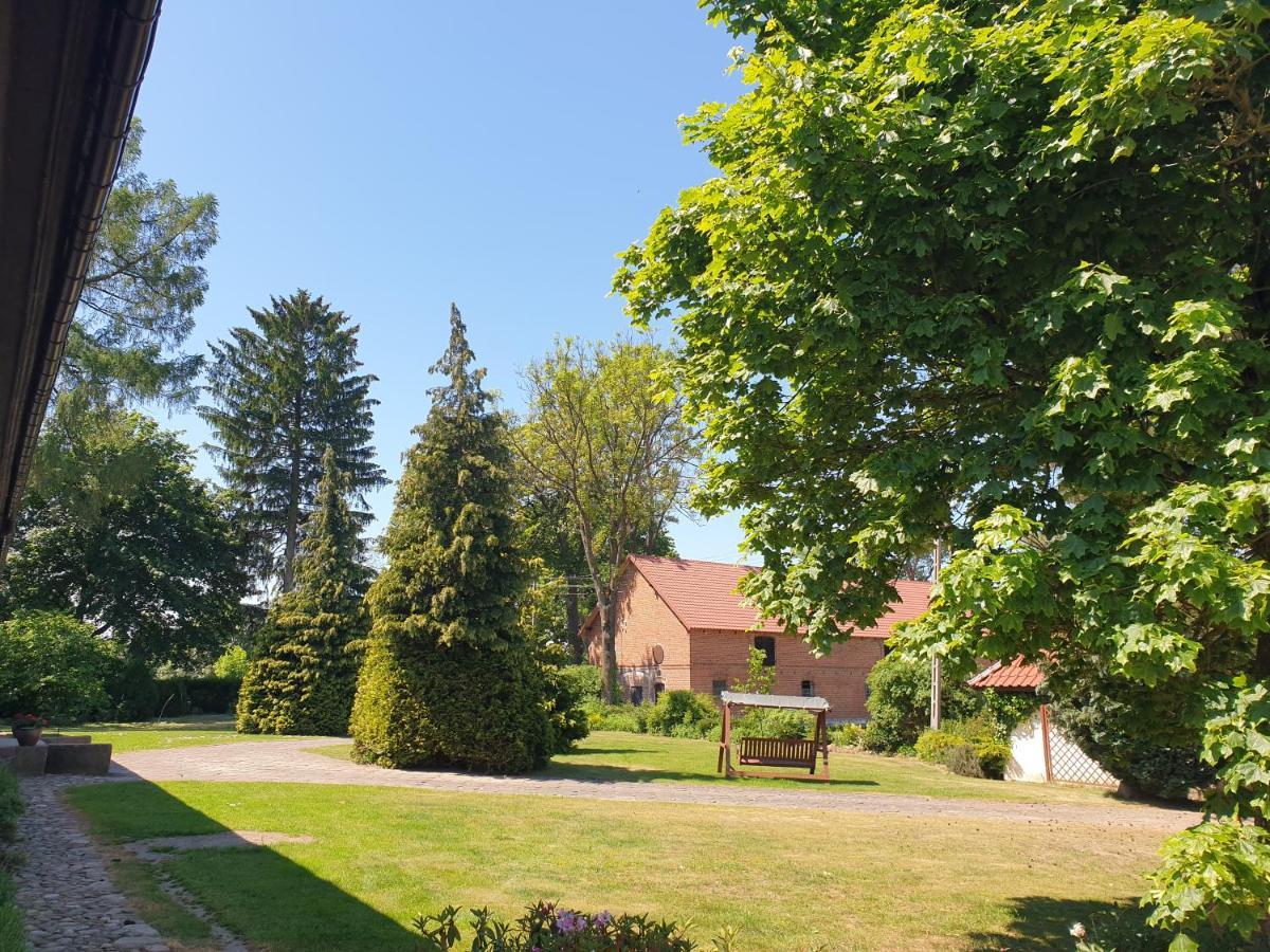 Folwark Goscino-Dwor Bed and Breakfast Exteriör bild