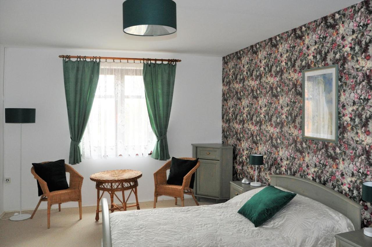 Folwark Goscino-Dwor Bed and Breakfast Exteriör bild